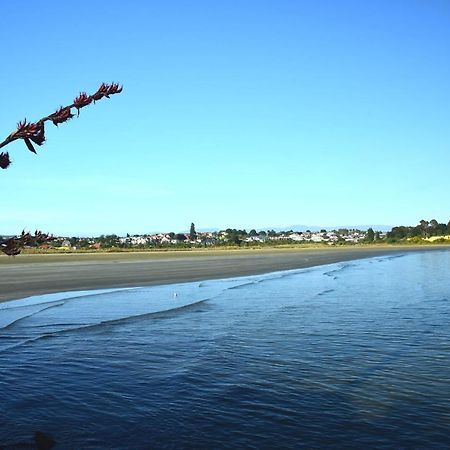 The Ocean Breeze Cbd Bed and Breakfast Timaru Exterior foto