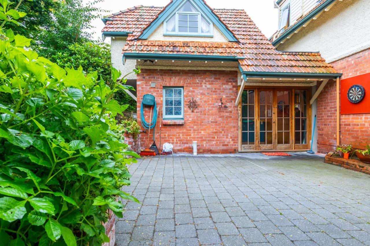 The Ocean Breeze Cbd Bed and Breakfast Timaru Exterior foto