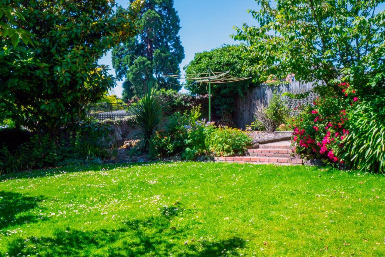 The Ocean Breeze Cbd Bed and Breakfast Timaru Exterior foto