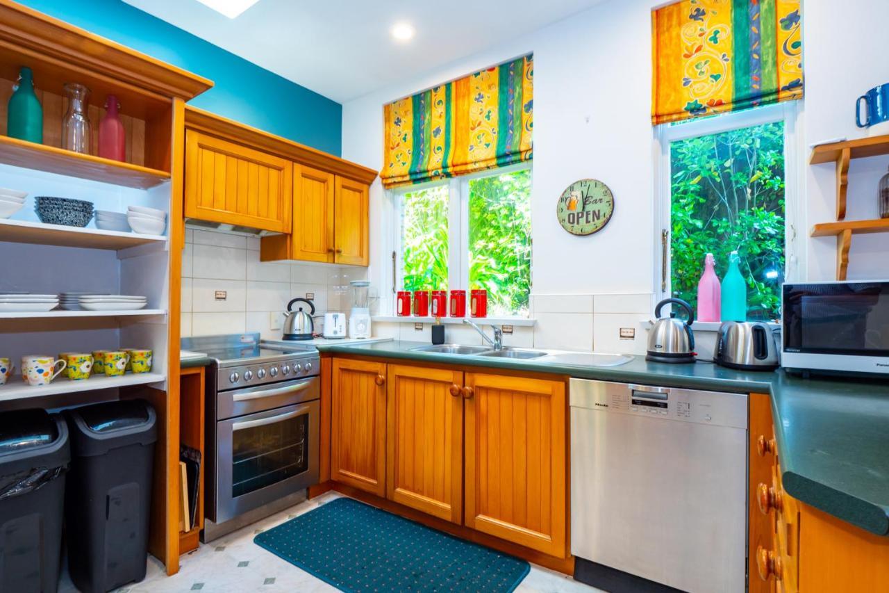 The Ocean Breeze Cbd Bed and Breakfast Timaru Exterior foto