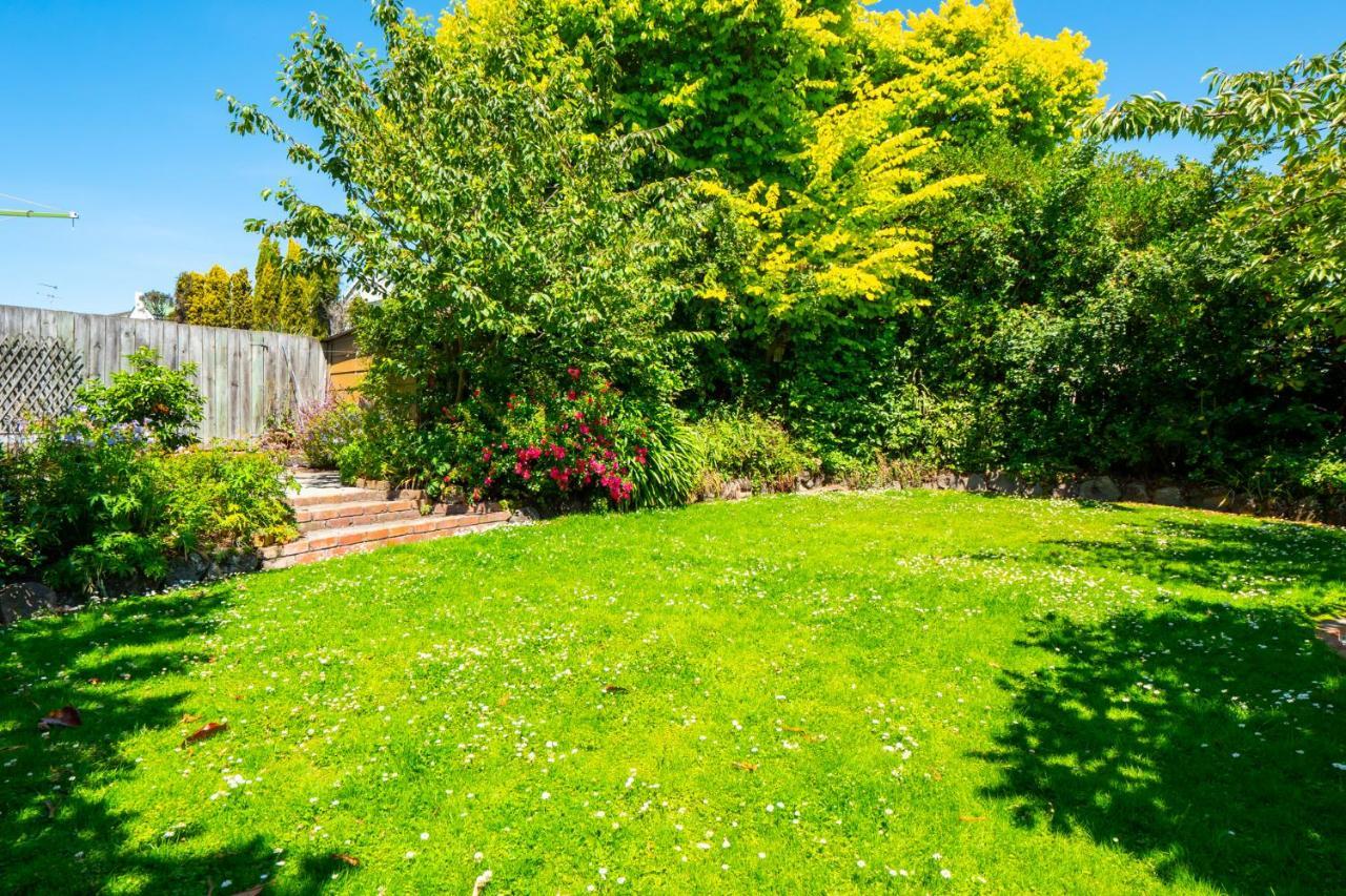 The Ocean Breeze Cbd Bed and Breakfast Timaru Exterior foto