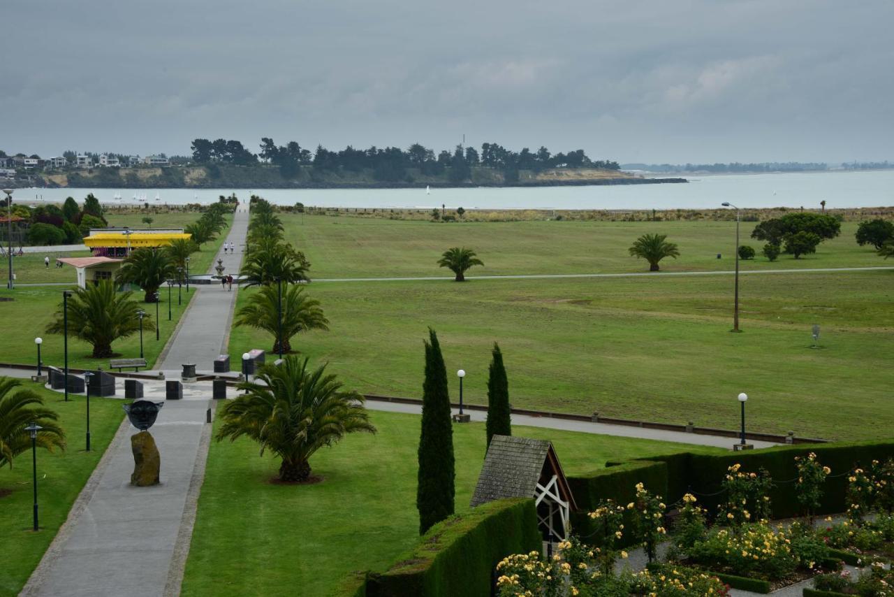 The Ocean Breeze Cbd Bed and Breakfast Timaru Exterior foto