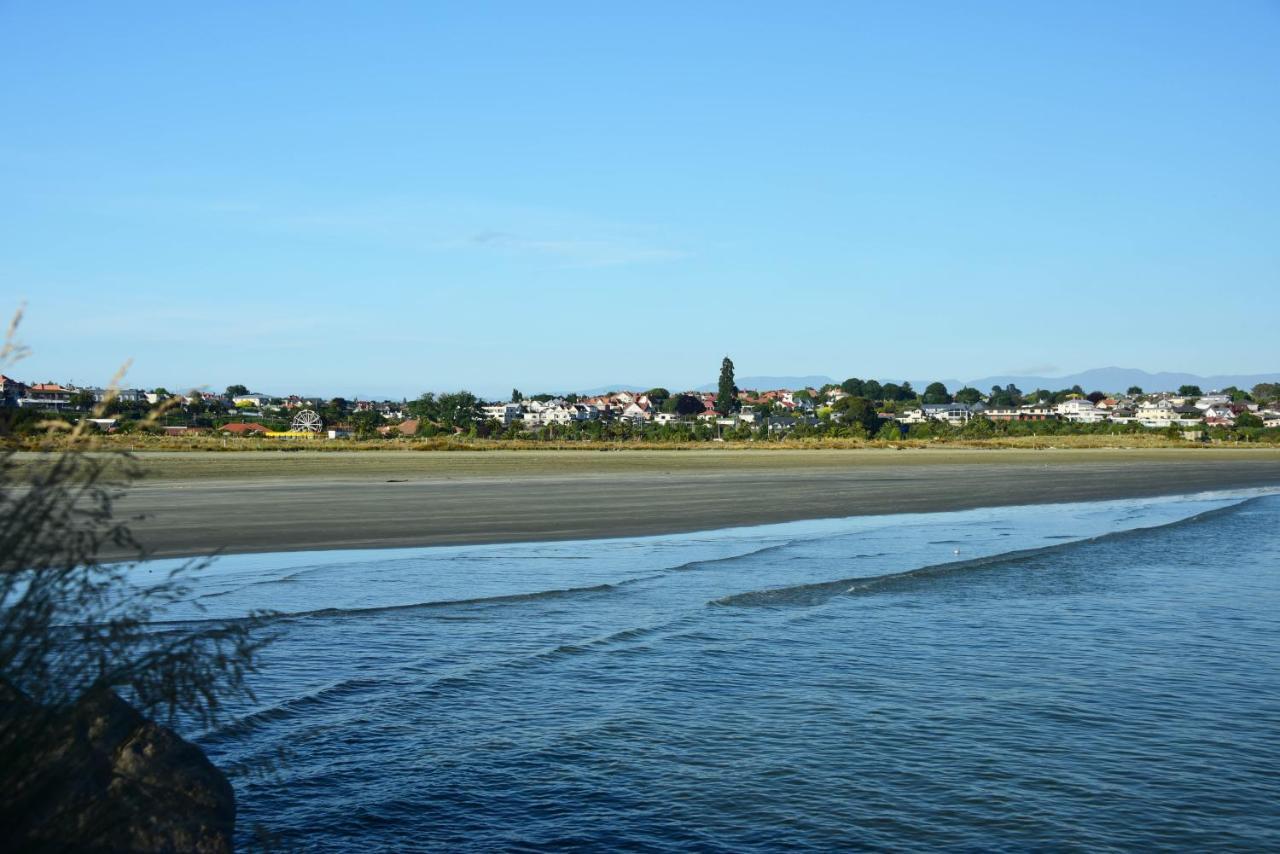 The Ocean Breeze Cbd Bed and Breakfast Timaru Exterior foto